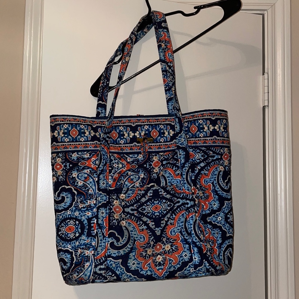 Vera Bradley tote bag